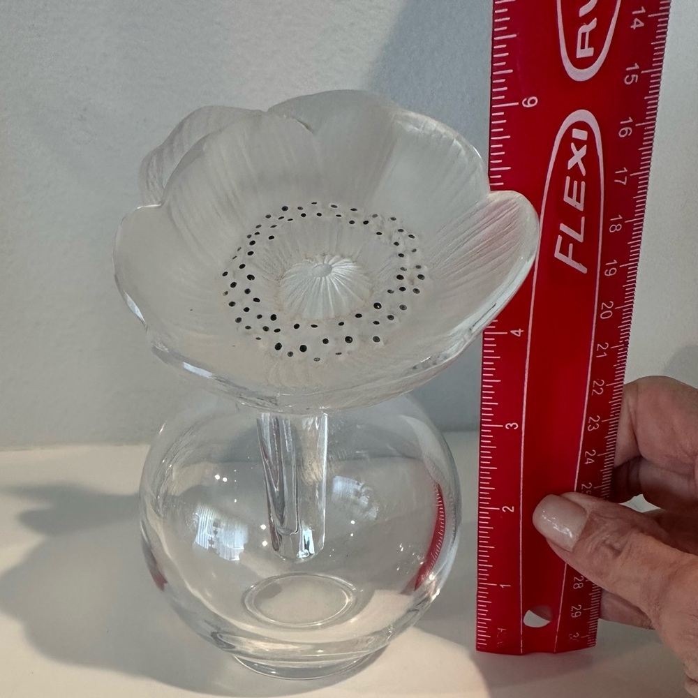 Lalique vintage anonome flower crystal perfume bottle